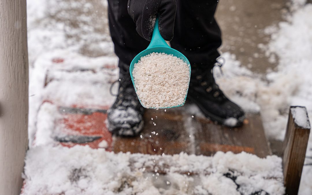 The Benefits of Using Rock Salt to De-Ice Winter Roads